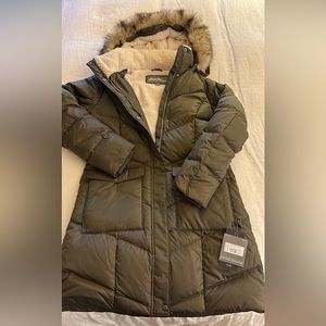 Eddie Bauer Lodge Cascadian Down Parka , Medium